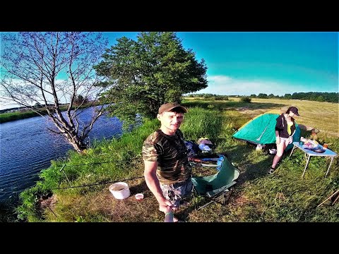 Видео: Рыбалка летом с ночевкой. Лещ на фидер. Видео из архива.