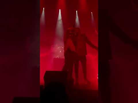 Видео: playingtheangel - Сайфайчик (концерт)