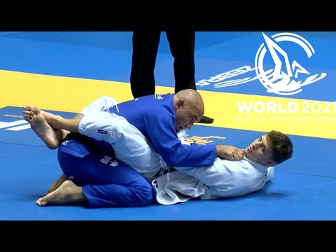 Видео: Николас Мерегали против Роберто «Киборга» Абреу / Чемпионат мира 2021