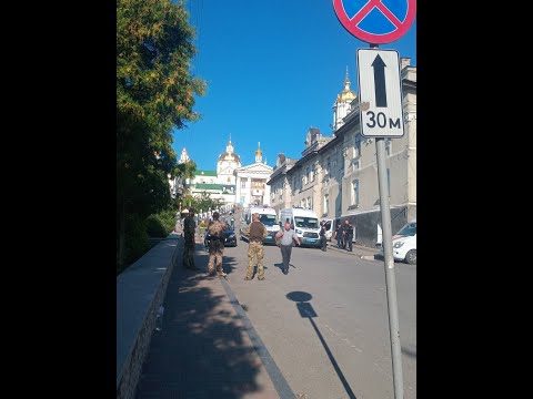 Видео: 🔴УВАГА Перекрили дорогу бусами❗Хресний Хід☦️ Поломників наближається во Славу Божу😇