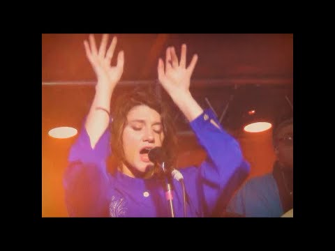 Видео: Краснознаменная дивизия имени моей бабушки - Танцуй и кайся