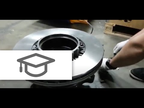 Видео: DAF. Монтаж тормозного диска на ступицу.