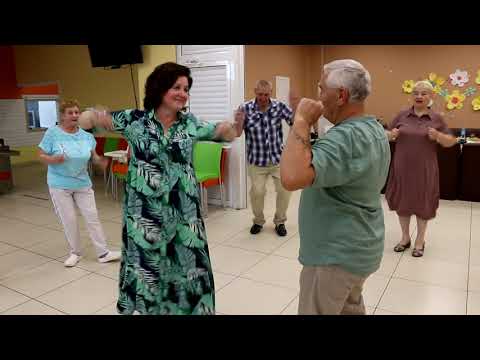 Видео: Встреча  одноклассников на 50 -лет после окончания школы.