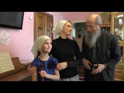 Видео: №1. В гостях у Загуляевых. Музыкальные тропы. 28.12.2014