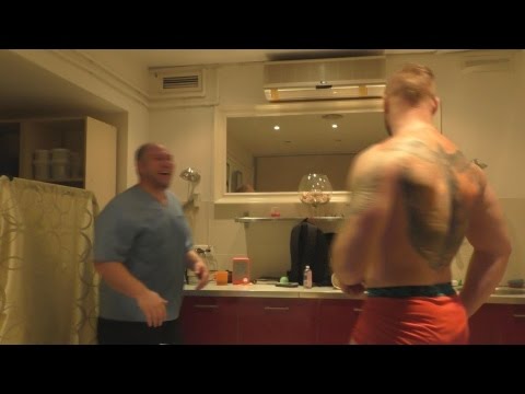 Видео: Первый приём у спортивного массажиста-костоправа Вадика. Антон Гонтюрев