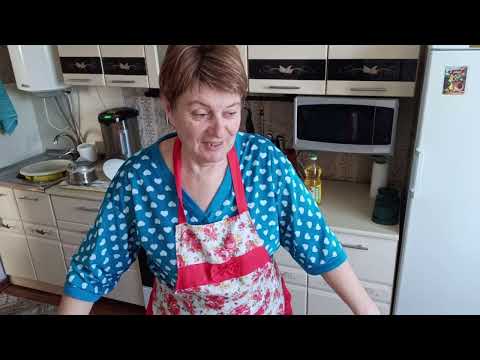 Видео: Моя деревенская жизнь  / Пеку хлеб, готовлю баню //