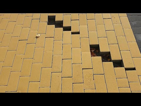 Видео: ОШИБКИ МОЩЕНИЯ, какие сделают вашу отмостку/дорожки непригодными