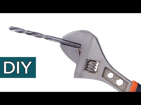 Видео: 10 хитростей старых мастеров. Полезные советы о сверлах. Новогодний выпуск #Стройхак