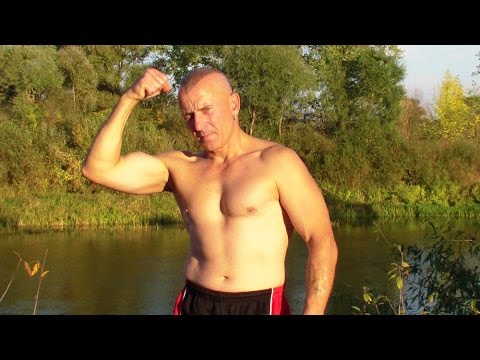 Видео: Можно ли накачать руки с помощью базы (жим лежа, становая и присед)