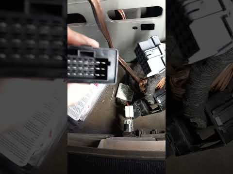 Видео: Вито 639 пневмоподвеска задняя,как её выличил:))