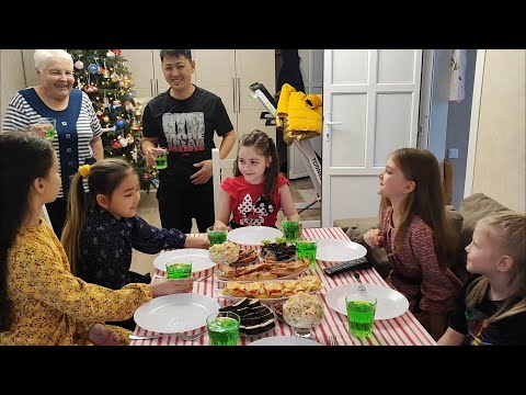 Видео: ПРАЗДНУЕМ ДЕНЬ РОЖДЕНИЯ ВЕРОЧКИ  9 Лет! ❤🎂🍬🧁