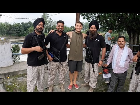 Видео: Панжабский Полицейский часть 2, Встреча с Индийским Спецназом, Граница Кашимира и Химачала Индия