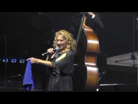 Видео: Синий платочек - Ирина Шоркина 