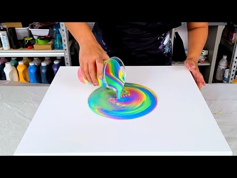 Видео: Ого! - Этот меня удивил!! - Добавление цвета перламутровым краскам - Художественный эксперимент