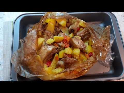 Видео: Свиные ребрышки с картошкой в рукаве. Мясо с картошкой в духовке #ребрышкискартошкой#мясовдуховке