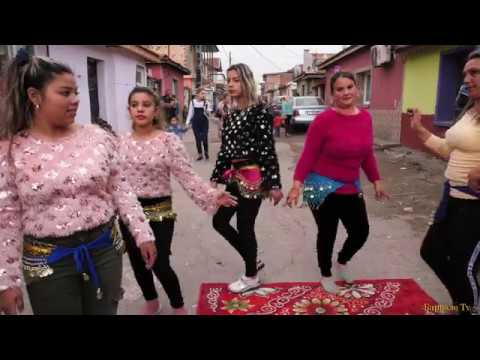 Видео: Честит Празник 8 Март 2020