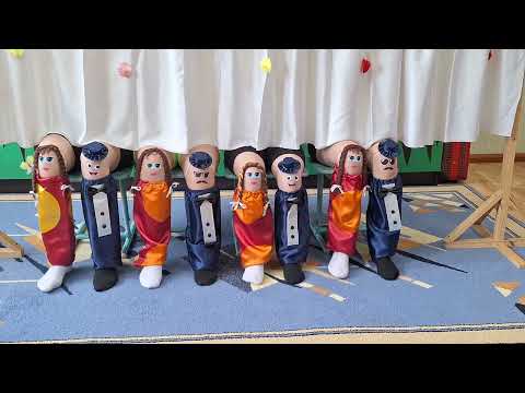 Видео: Коллектив "Зазеркалье" - Театр ног "Веселые куклы"