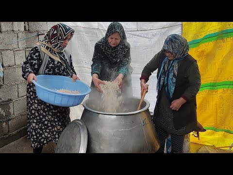 Видео: Повседневная деревенская жизнь в Иране | Готовим аш-назри в деревне Иран! Эш Назри