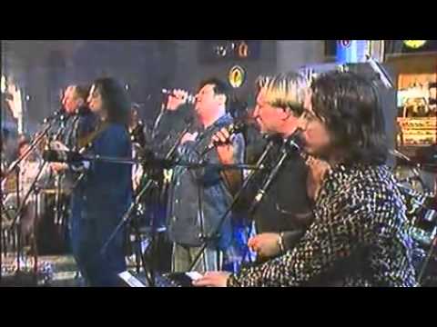 Видео: Белорусские песняры - Зачарованая мая (И. Лученок - Г. Буравкин, аранжировка - М. Пугачёв) (2003)