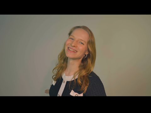 Видео: Million Red Roses/ 百万本のバラ / Миллион алых роз (Cover by Olga)