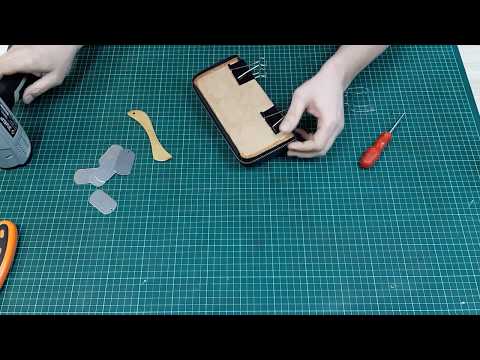 Видео: Вклеивание молнии в клатч на замке от KOZHEVNIK.com