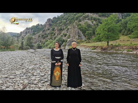 Видео: Николина и Мария Чакърдъкови – Къде сте вие, луди, млади години