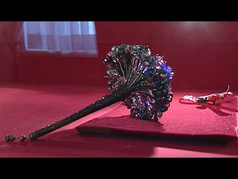 Видео: Выставка цветов и деревьев из бисера "Весенние грёзы" / Exhibit of my beaded trees & flowers