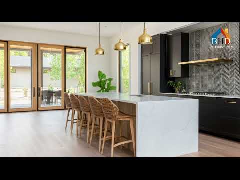 Видео: Маленькая кухня-столовая 2025 года с чёрным акцентом, элегантным освещением и идеями организации ...