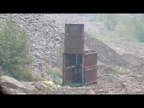 Видео: РЕДКИЕ КАДРЫ МЕДВЕДЬ ЧУТЬ НЕ ПОПАЛ В МЫШЕЛОВКУ ДЛЯ МЕДВЕДЯ