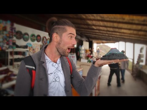 Видео: Орёл и Решка. Шопинг - 49 Выпуск (Неаполь)