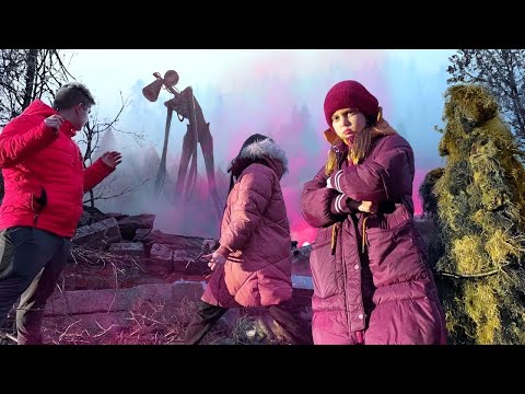 Видео: АМЕЛКА И ПРИЯТЕЛИТЕ Ѝ ИЗДИРВАТ SIREN HEAD! Какъв е техният план?