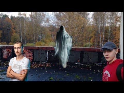 Видео: Два человека исследуют заброшенное здание приюта 