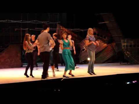 Видео: Как это устроено: художник по свету