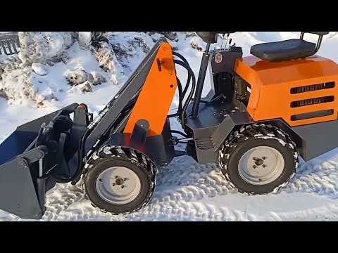 Видео: Мини погрузчик  на гидроходу. мини трактор.