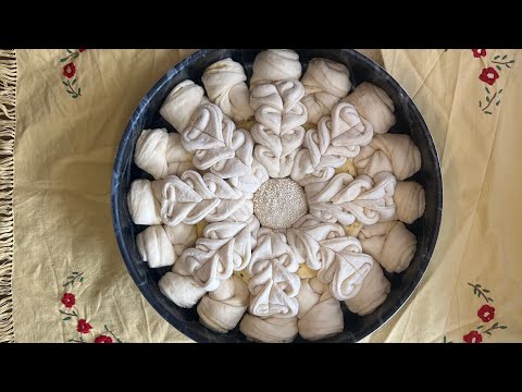 Видео: Оформи лесно красива пита (traditional Bulgarian bread art shaping) 23