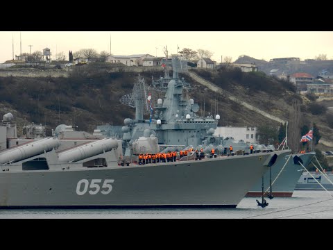 Видео: Крейсер "Маршал Устинов" в Севастополе