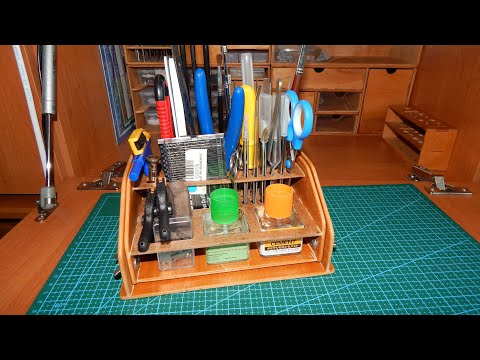Видео: Органайзер для инструмента и клея