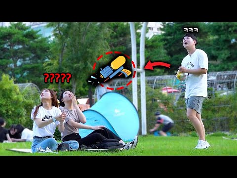 Видео: Розыгрыш с водяным пистолетом в Корее! лучшая коллекция реакций
