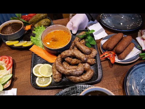 Видео: Лучшая сирийская еда! Фаршированные кишки, киббе, долма и манди | Турецкая уличная еда