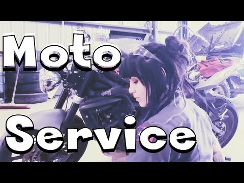 Видео: Замена масла и промывка охлаждающей жидкости на Triumph Street Triple