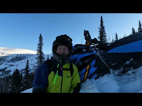 Видео: Arctic Cat 2023 M8000.    Первый выезд.