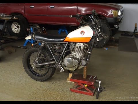 Видео: Скрэмблер из Suzuki Grasstracker. Часть 1.