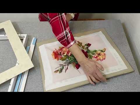 Видео: Оформление картины вышитой лентами 1