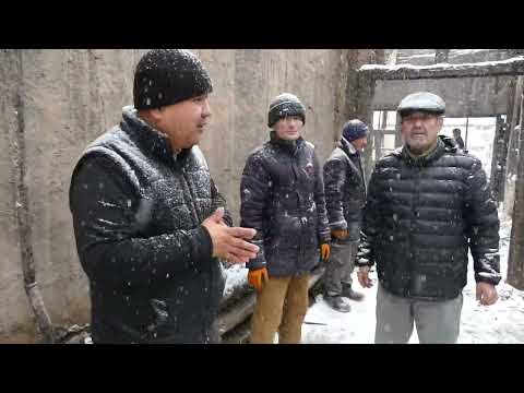 Видео: Бүгин бир инсан сизлердиң жәрдемиңизге мүтәж. Оның үйи кеше ғана жанып кеткен. Өрт қоңсысының үйинен