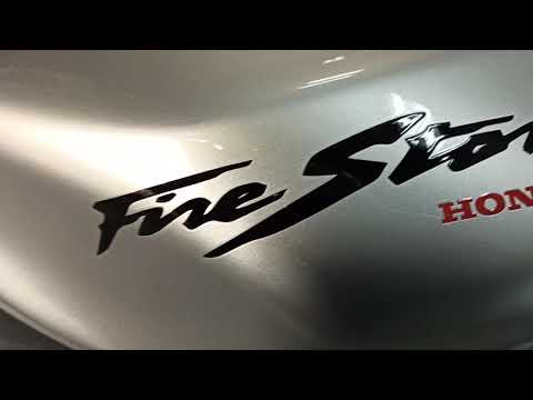 Видео: Виниловые наклейки на базу под лак,мокрый по мокрому!Это реально можно!)))