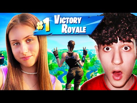 Видео: ПРИЯТЕЛКАТА МИ ИГРАЕ FORTNITE ЗА ПЪРВИ ПЪТ!