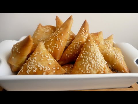Видео: Пирожки с мясом в форме маленьких треугольников из теста фило! Закусочные, хрустящие мини самсы!