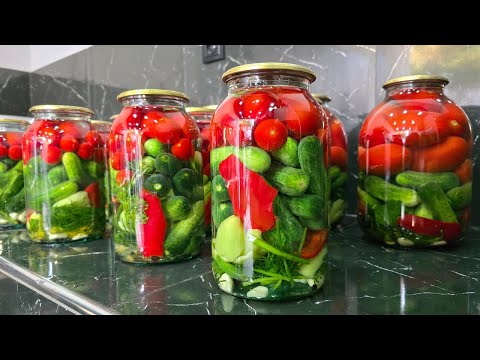 Видео: Ассорти из Огурцов и Помидоров на Зиму! 🥒🍅 Хрустящие Огурчики и Сочные Помидоры без хлопот