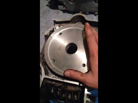 Видео: З'єднання КПП МТ-11 з дизельним двигуном / соединение коробки МТ с дизелем