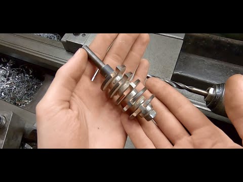 Видео: Ремонт столярной фрезы